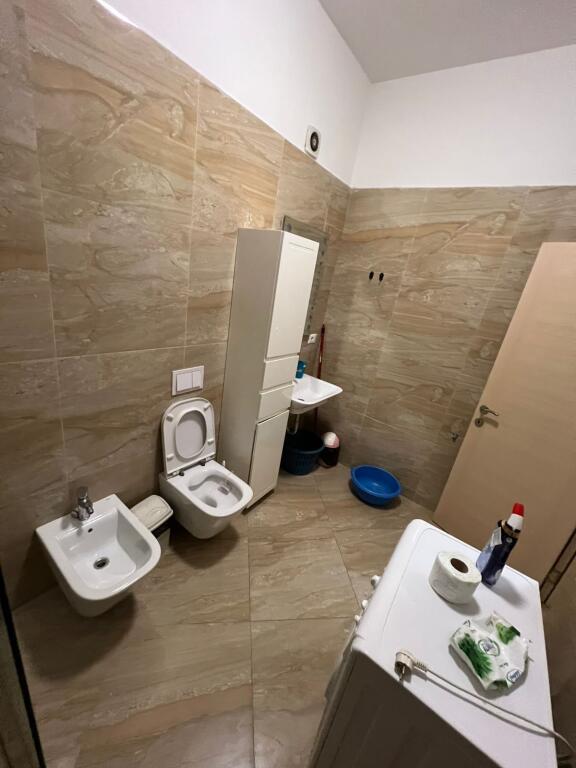 Appartamento in affitto 1+1 a Square 21 (ID B2101455) Tirana