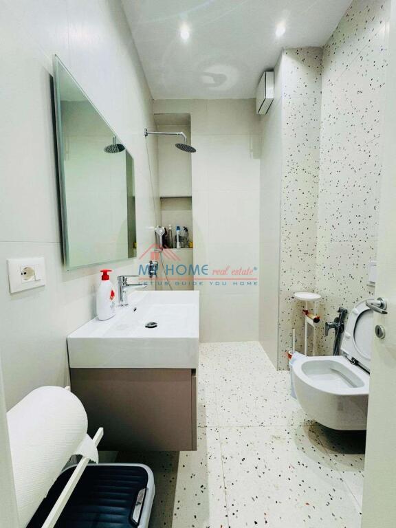 Office for rent at Garden Building Tirane