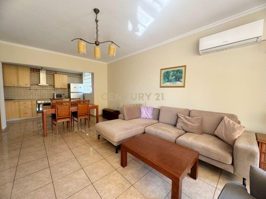 Appartamento 2+1 in affitto vicino a RTSH 800 € /Mese
