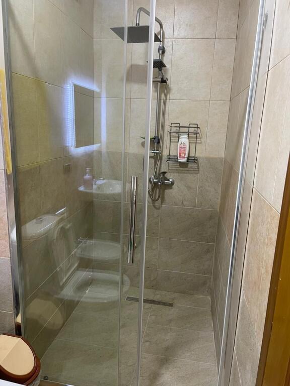 Apartament 2+1 me qira tek Sheshi Wilson!
