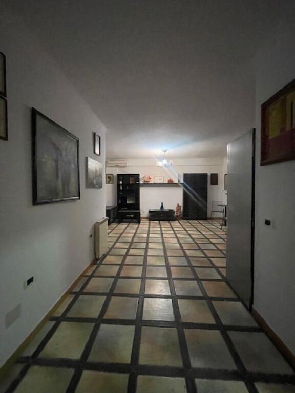 🏠Appartamento 2+1+2 in Affitto vicino a Komuna e Parisit