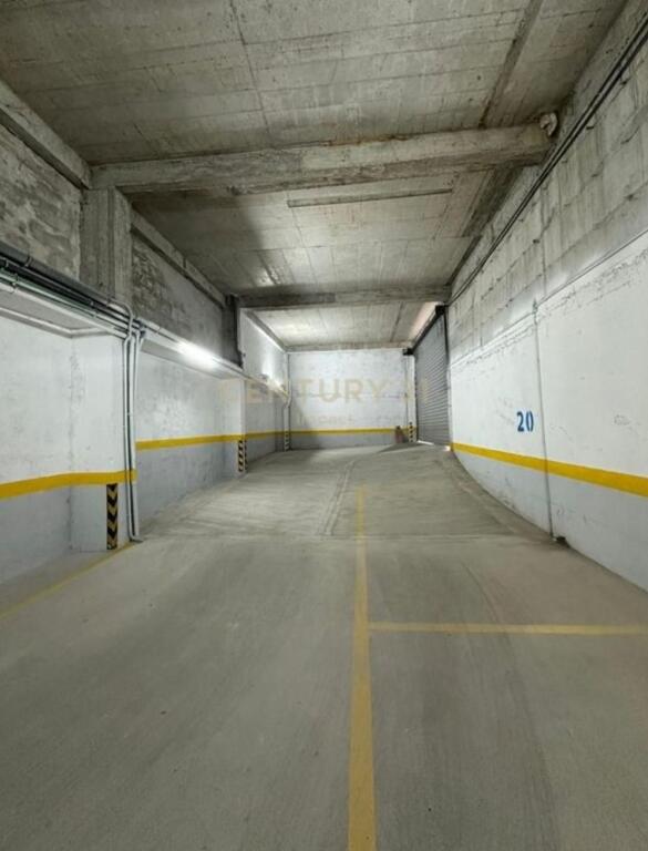 🌟 Jepet me Qira – Parkim i Gjerë 1 257 m² në Shkozë