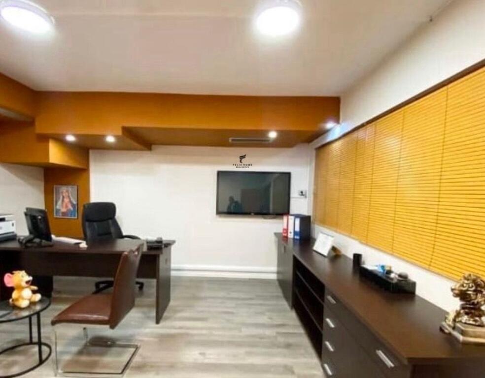 ZYRE ME QERA 200 M2 BLLOK 3.500 EURO