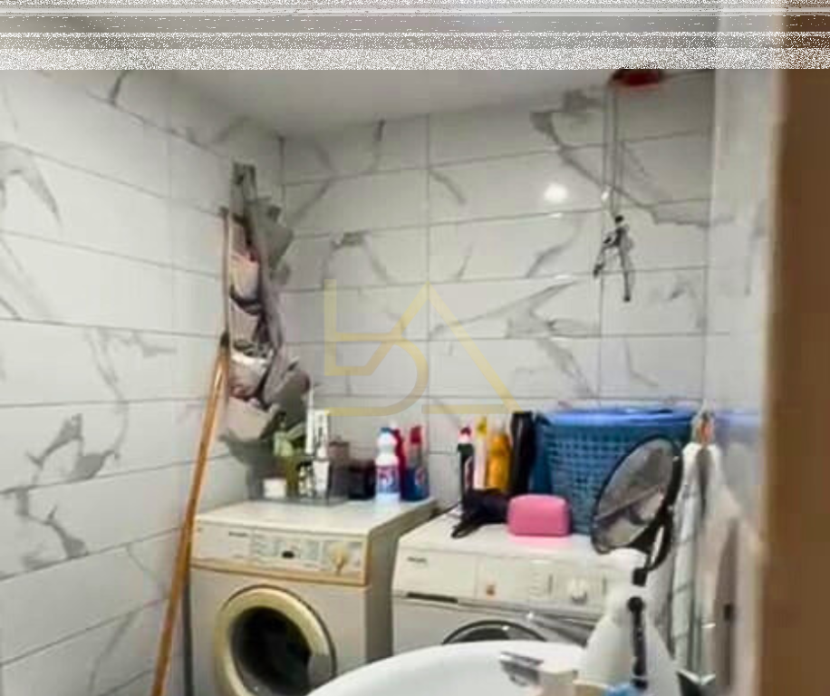 SHITET DUPLEX – LIQENI I THATË, TIRANË