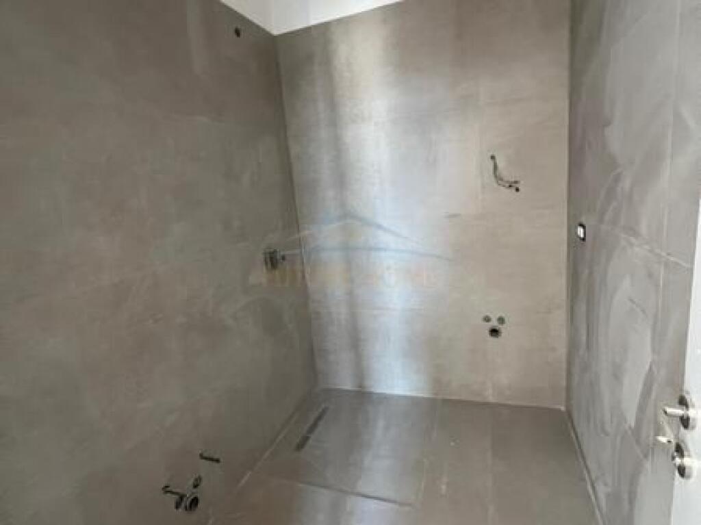 For sale, Penthouse 3+1+2, Barrikadave Street, Tirana.