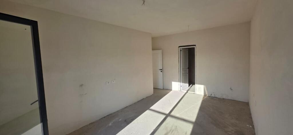 UFFICIO IN AFFITTO 100 M2 PORCELAN 700 EURO