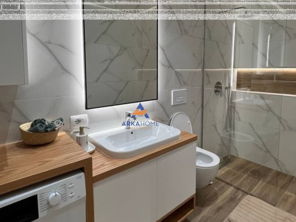 JEPET ME QERA APARTAMENT 1+1+BALLKON "TE RRUGA SIRI KODRA" 600 EURO
