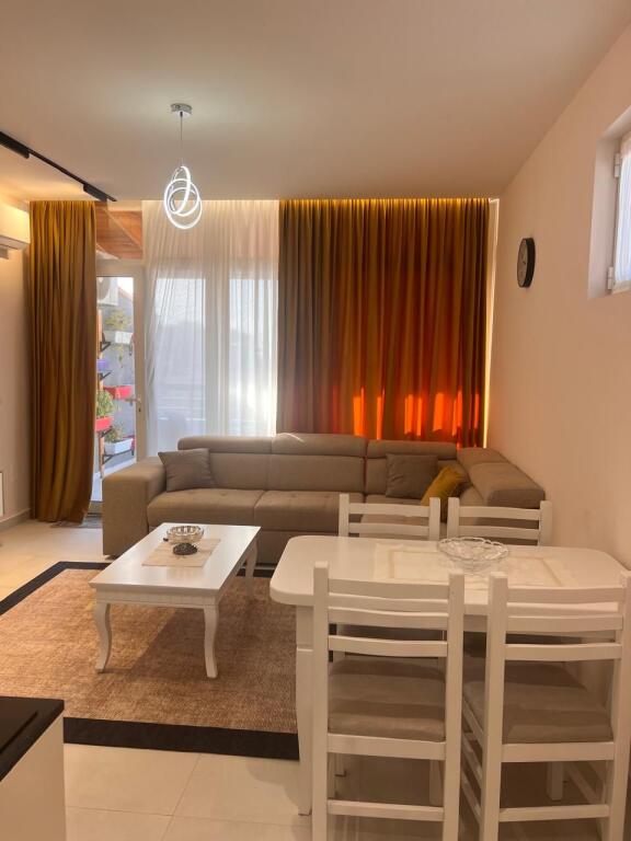 For rent 1+1 Durres, Near the Post Office.