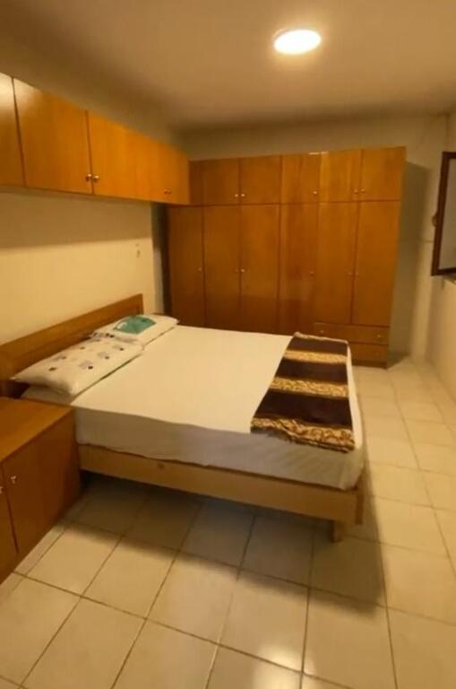 Viale Zogu i 1, affittasi appartamento 2+1 - 550 trattabili!