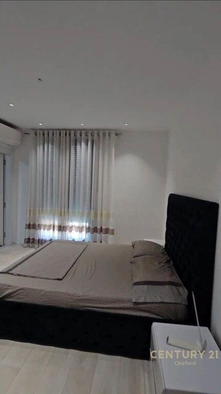 Apartment 2+1 for rent at Zircon Complex, near QSUT