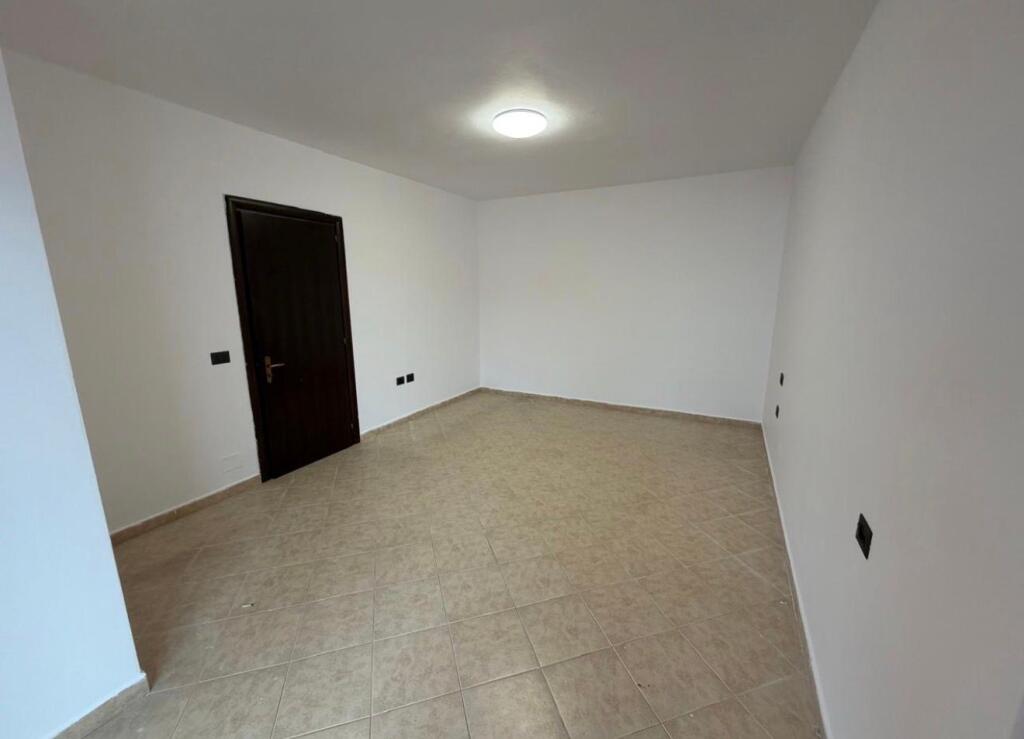 VENDESI APPARTAMENTO 1+1 ASTIR