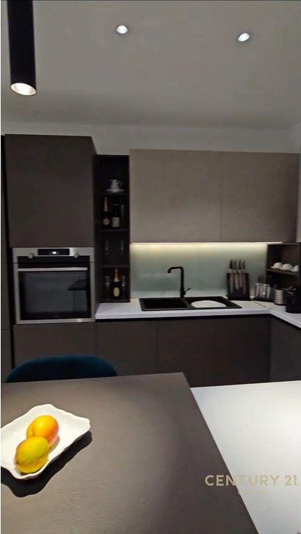 Apartament 2+1 ME QIRA në Kompleksi Zirkon
