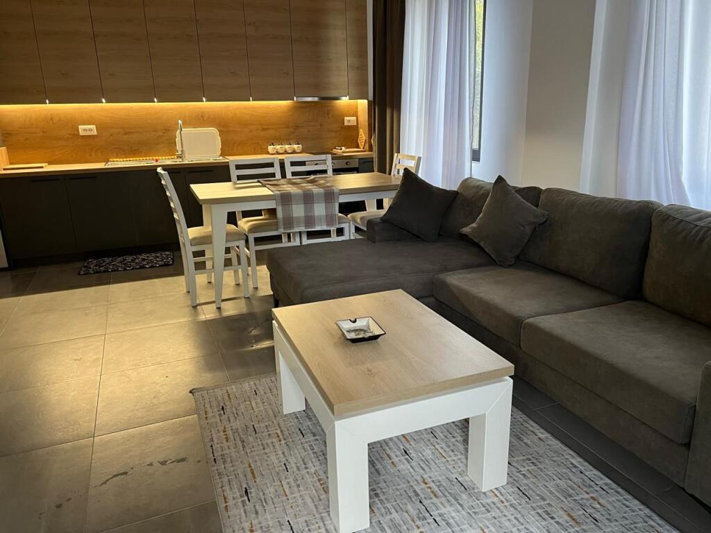 Apartament per qera - Selite