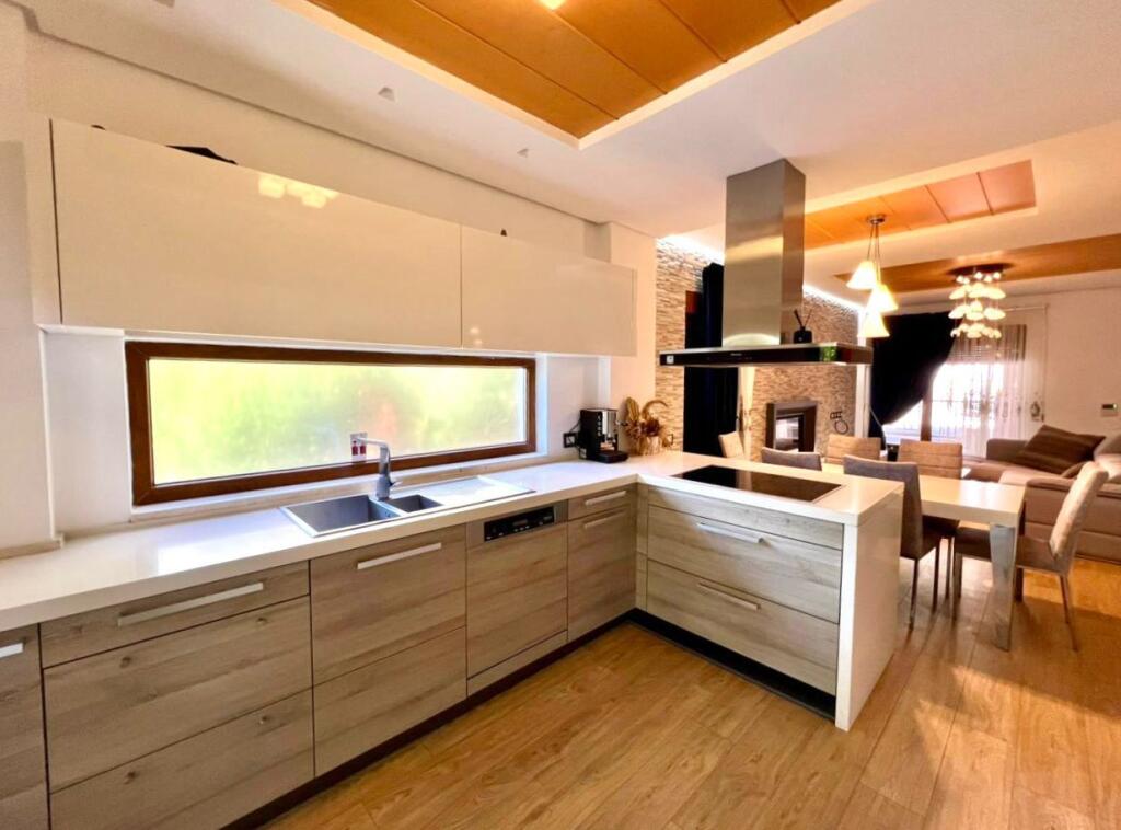 Villa Moderna in Affitto: 3+1+3wc +2 Verande📍Residenza Colombo 2 (TEG) - 2500€ || Assoluta Tranquillità