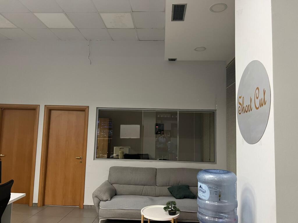 UFFICIO IN VENDITA 108 M2 MUNICIPIO DI PARIGI 270.000 EURO