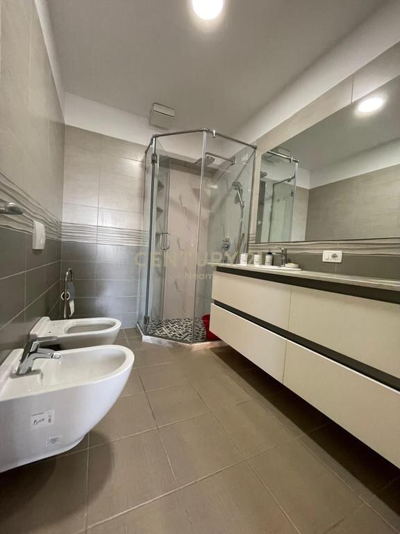 Apartament 2+1+Post Parkimi per shitje tek Kodra e Diellit