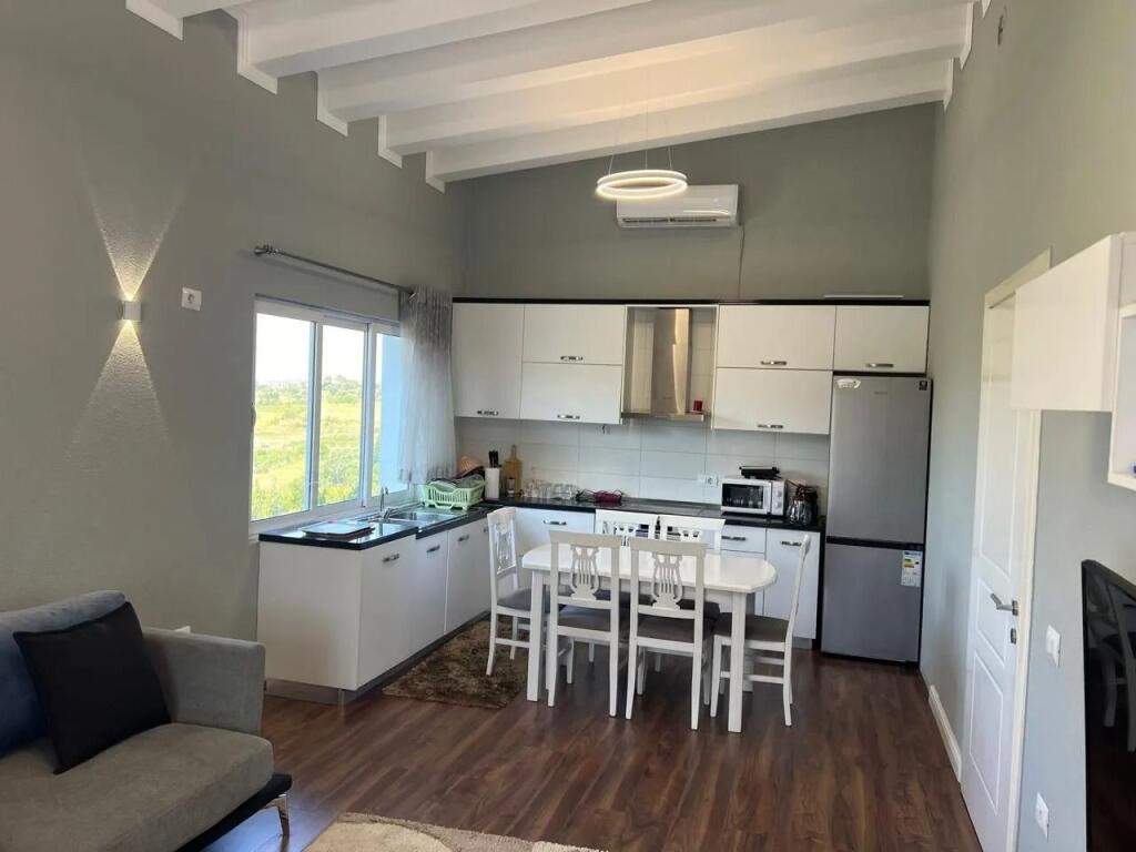 🏡 VILLA SU 3 PIANI IN AFFITTO – LUNDËR, vicino a TEG​