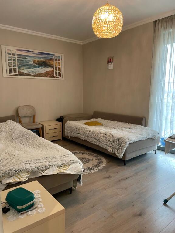 Apartament 2+1, Don Bosko!