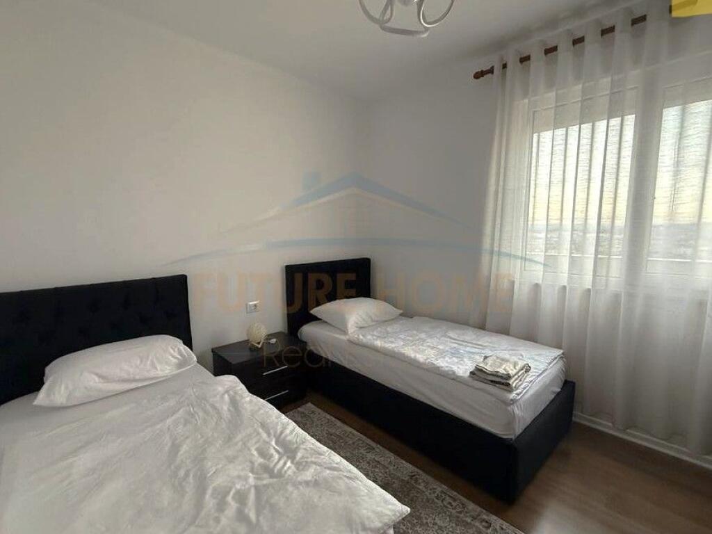 Affitto, Appartamento 2+1+2+Veranda, Via Dibres, Tirana