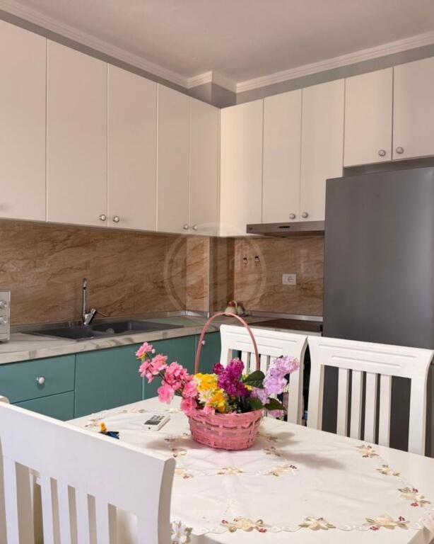 Apartament per Qira