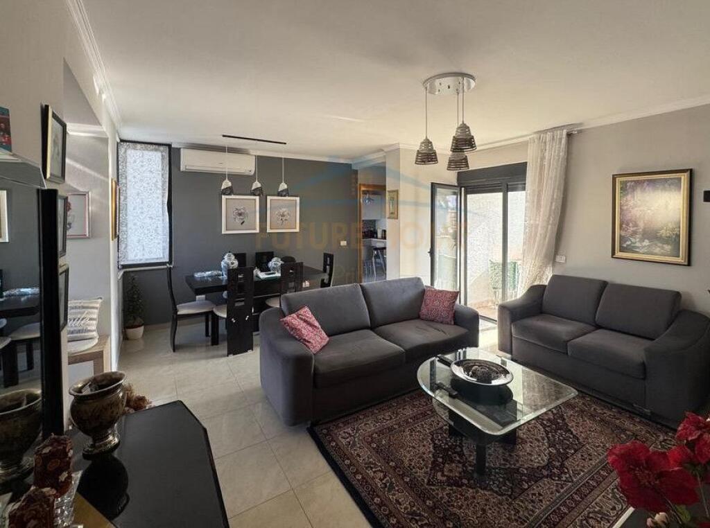 For sale, Apartment 3+1+2, Kosovareve Street!!!