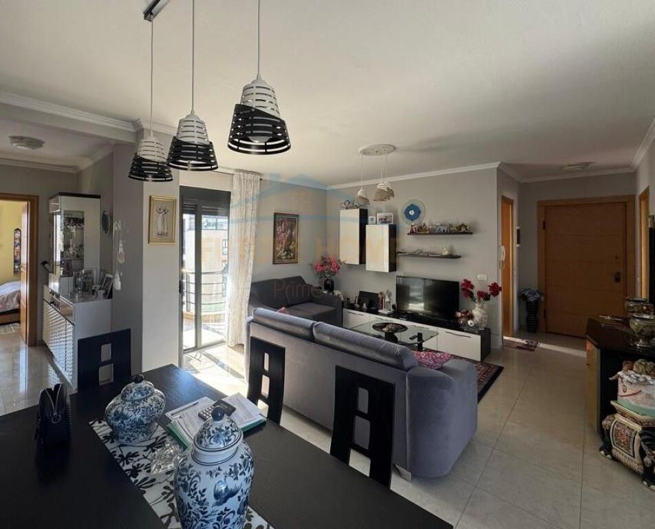 For sale, Apartment 3+1+2, Kosovareve Street!!!