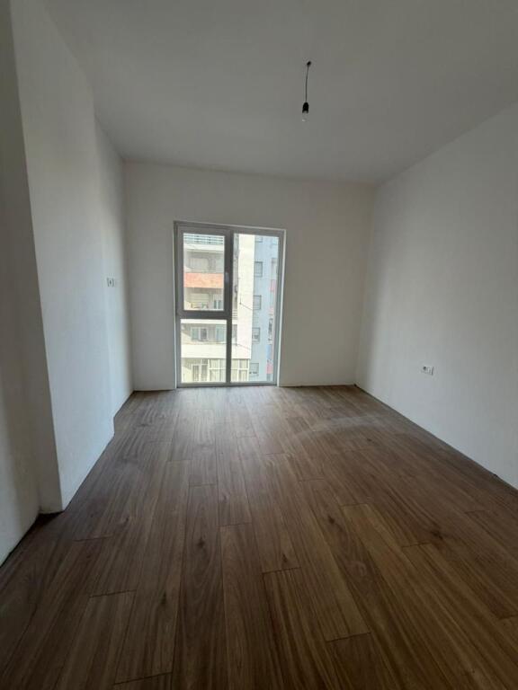 🏡 Shitet apartament 2+1 te Tirana Entry 2
