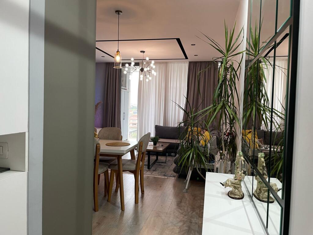 Apartament 2+1, Don Bosko!