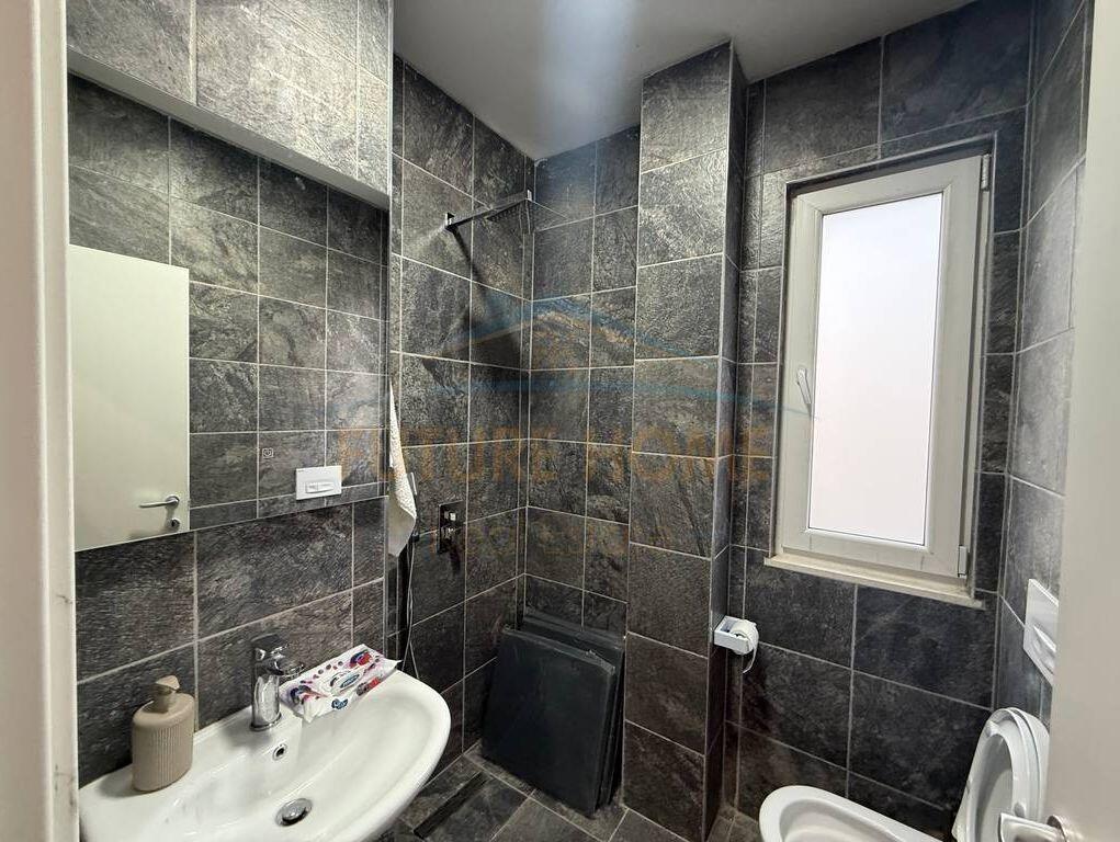 Affitto, Appartamento 2+1+2+Veranda, Via Dibres, Tirana