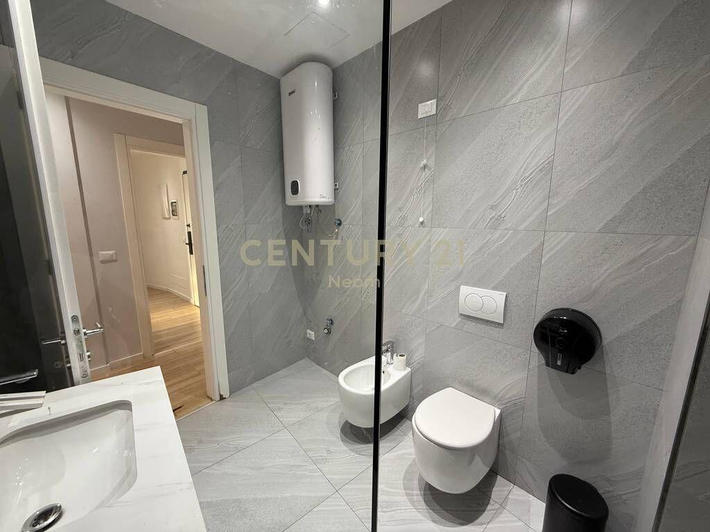 Apartament 2+1+2 per shitje tek Rezidenca Lake View