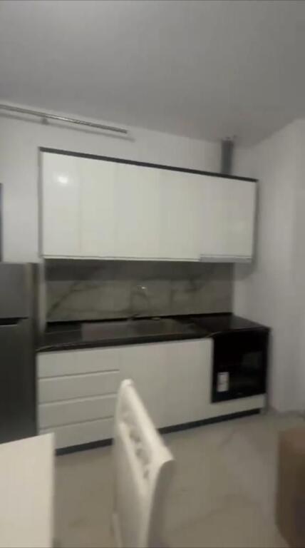 Si affitta il secondo piano di una villa