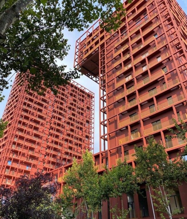 🌆 Affittasi — Ufficio/Studio Professionale nel Garden Building, Tirana