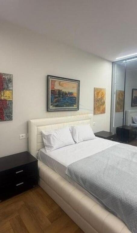 Affitto, Appartamento 2+1 + Posto Auto, Nuovo Mercato, Tirana