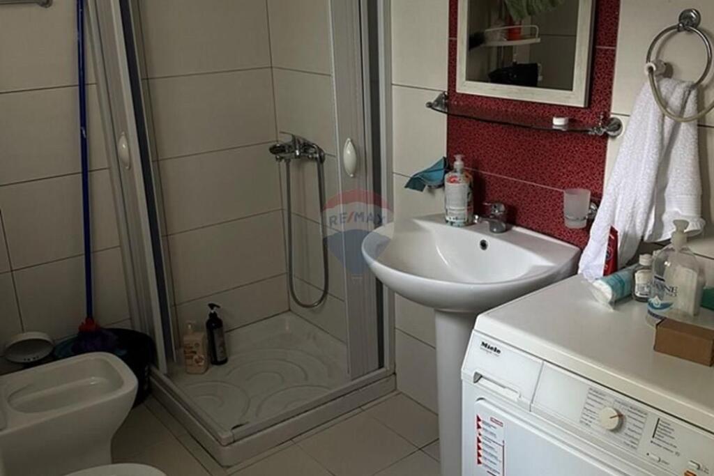 Apartment 1+1+parking space for rent at Siri Kodra