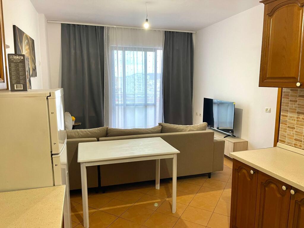 Appartamento 2+1 in affitto – Laprakë 📍 Via Gjergj Legisi