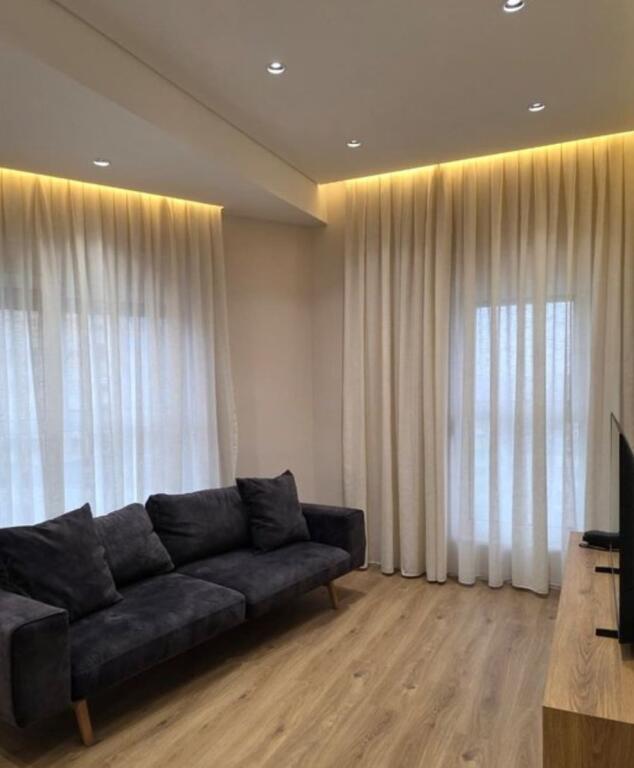 🌟 In Affitto – Appartamento 1+1 con Parcheggio in Ali Demi (Residenza Kadiu)