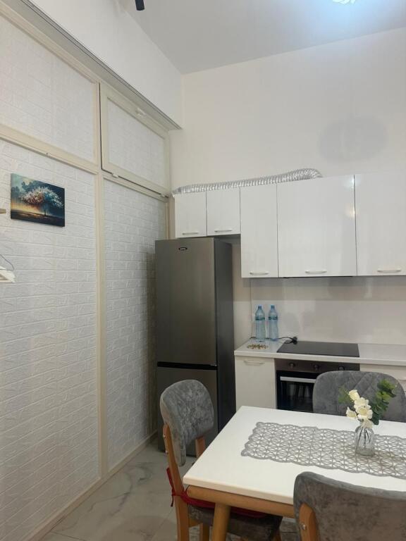 FRESK , 1 plus 1 apartment for rent. 370 Euro