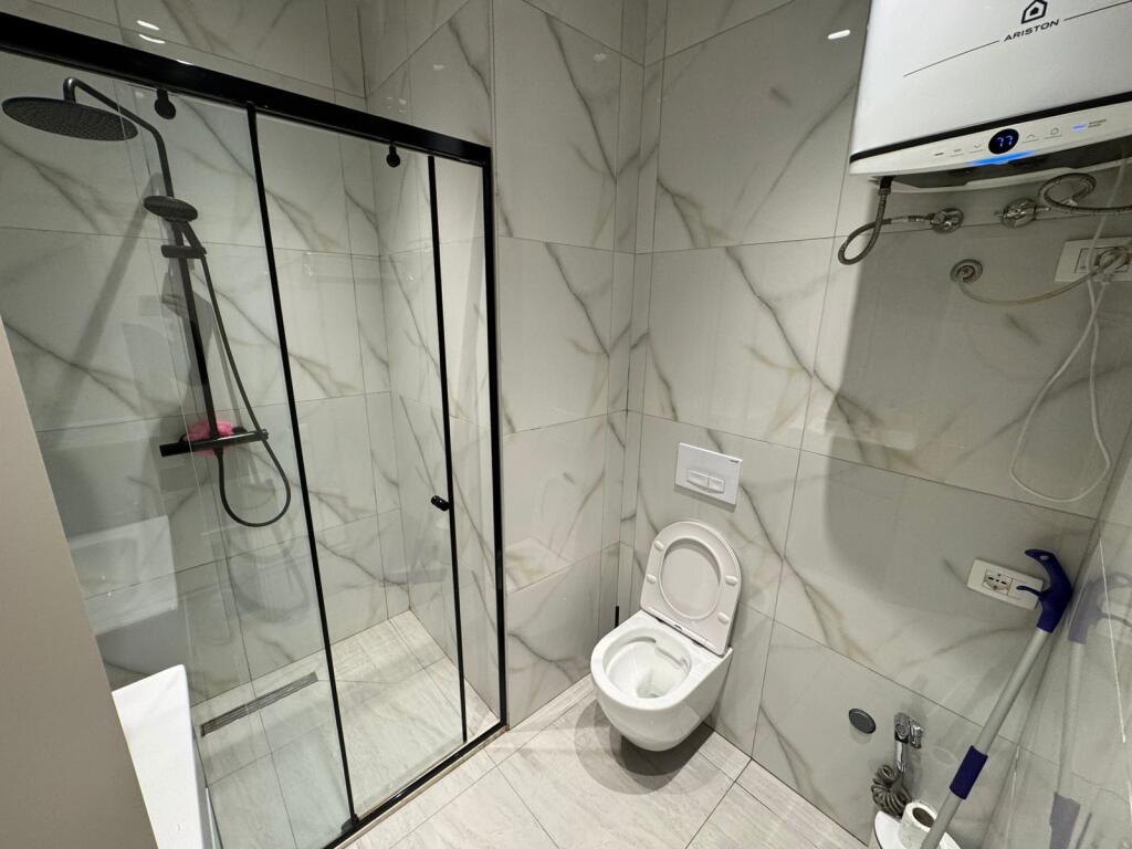 Monolocale in affitto piano terra a Mangalem in affitto Disponibile anche per bnb 300€
