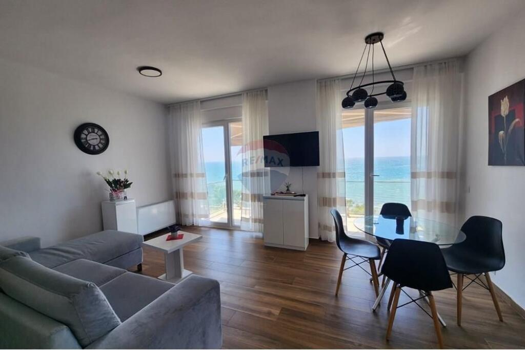 *apartament 2+1+post parkimi ne *Shengjin*