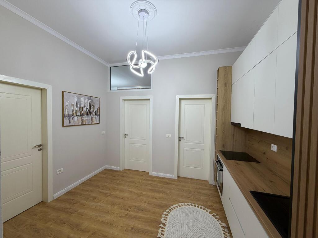 Apartament 1+1 me qira Astir