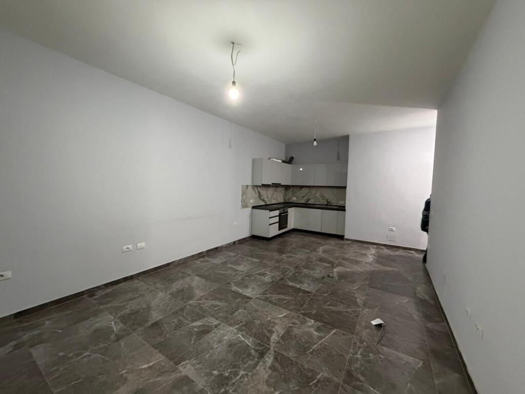 🏡Apartment 1+1 for rent  📍 Area: 5 Maji💰 Price: 50,000 lek / month