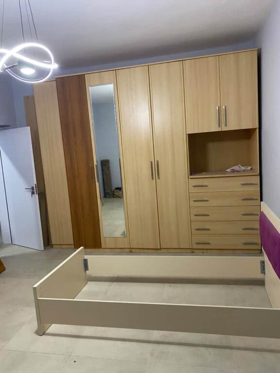 📣 RENT Apartment 1+1 with Parking (Part of Villa) 📍Medreseja 🛣️ "Dibres" Street💶 50,000 Leke/Month ✨