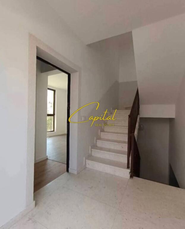 VILLA FOR RENT 360 M2 ELBASAN ROAD 250,000 LEKE