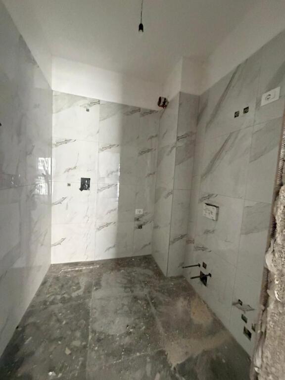 🏡 Shitet apartament 2+1 te Tirana Entry 2