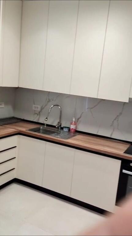 APPARTAMENTO 2+1. 60000 LEKE. VIA 5 MAJI