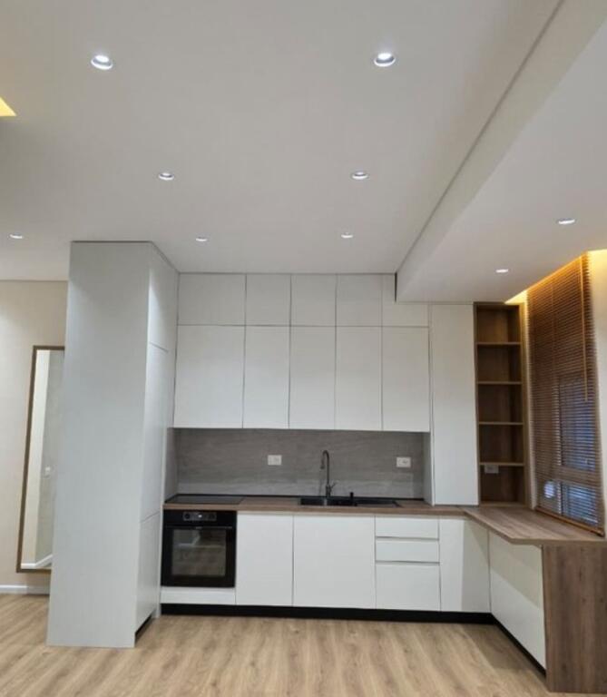 🌟 In Affitto – Appartamento 1+1 con Parcheggio in Ali Demi (Residenza Kadiu)