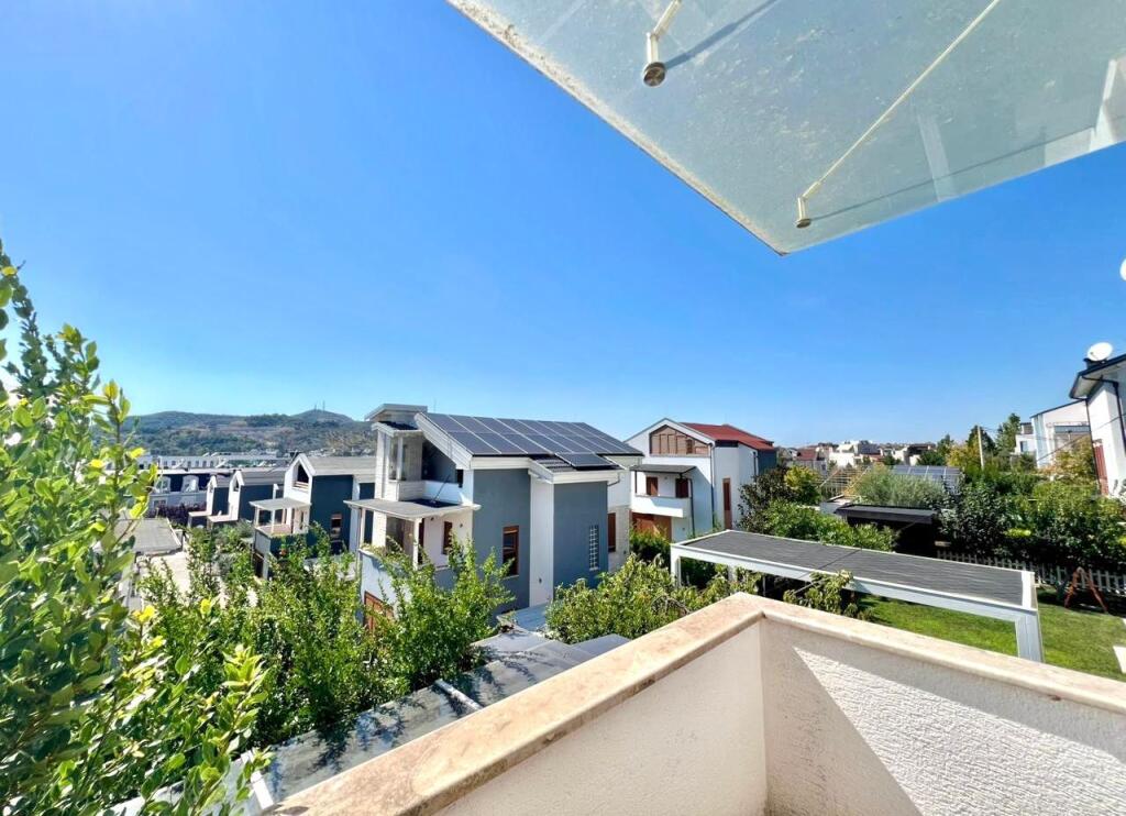 Villa Moderna in Affitto: 3+1+3wc +2 Verande📍Residenza Colombo 2 (TEG) - 2500€ || Assoluta Tranquillità