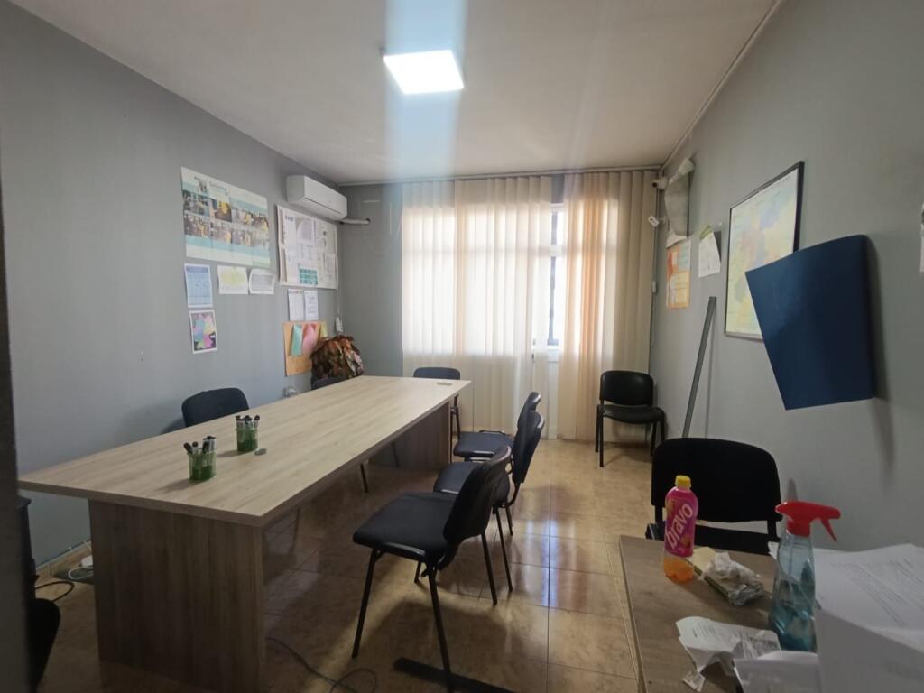 UFFICIO IN AFFITTO VICINO AL 21 DICEMBRE !