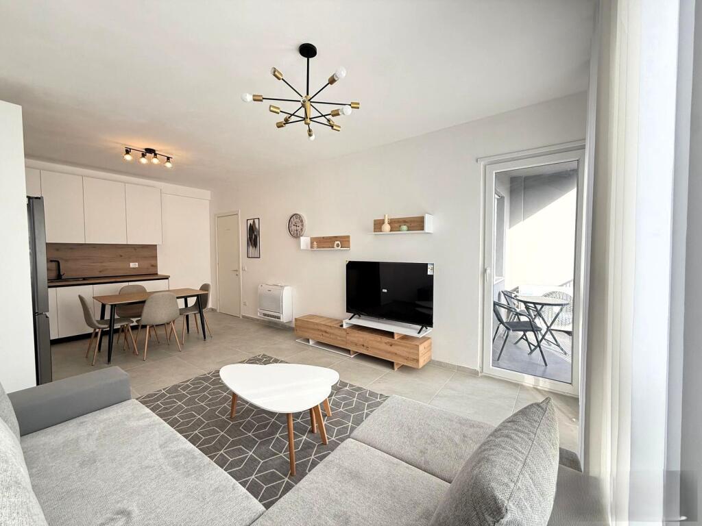 🏡 Appartamento 2+1 in affitto – Complesso Univers City