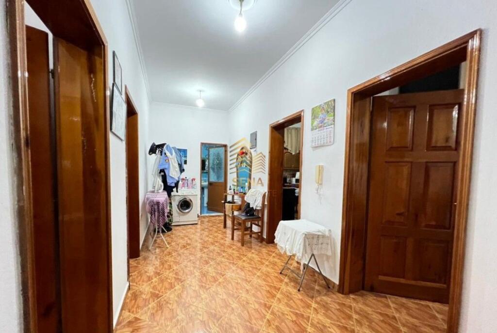 In vendita, villa su 2 piani, Ali Demi, 400.000 Euro